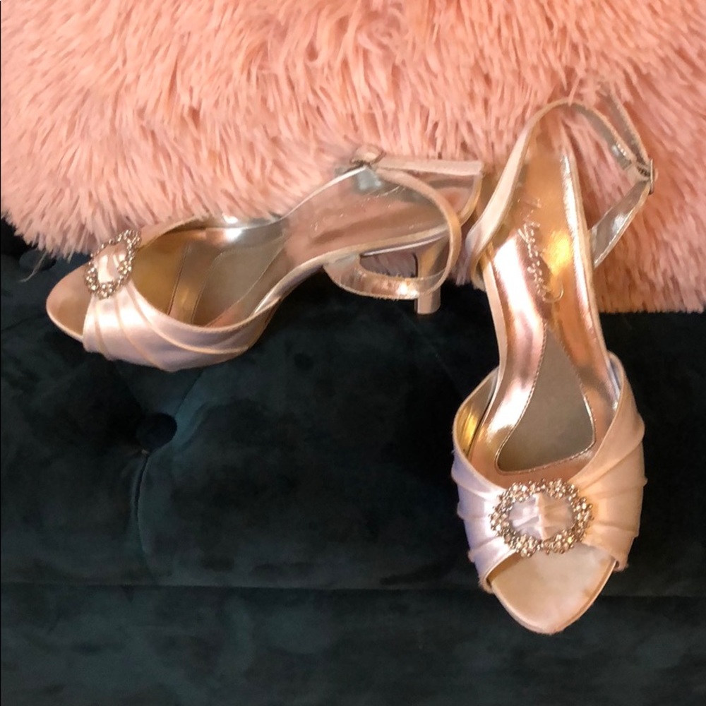 Michaelangelo satin heels